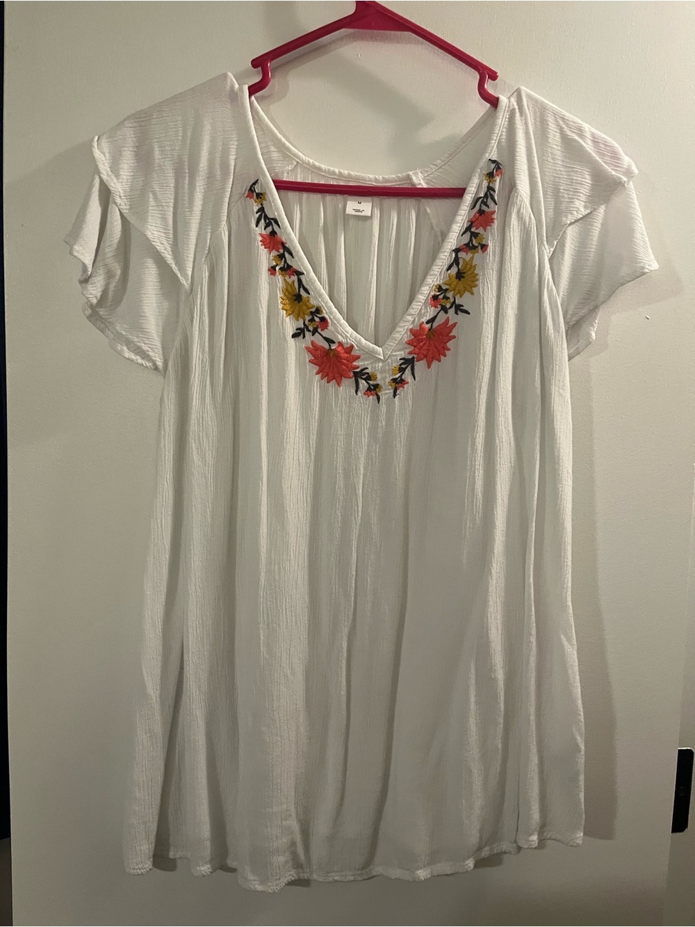 Old Navy White V-Neck Embroidered Flutter Sleeve Tunic